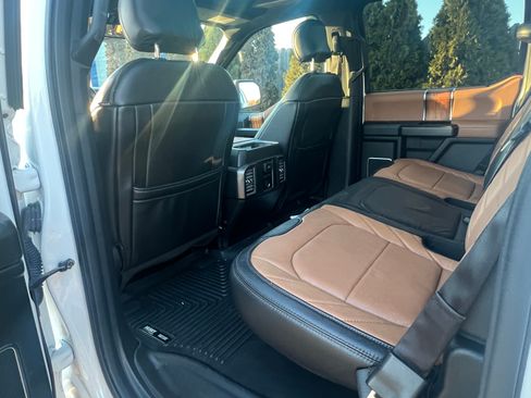 Used 2016 Ford F150 Limited image 10