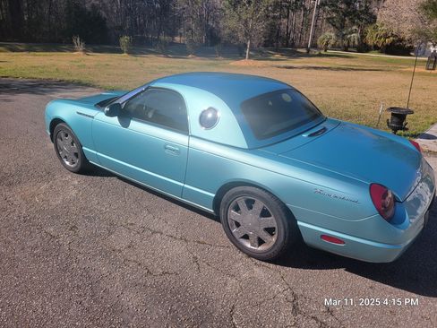 Used 2002 Ford Thunderbird image 2