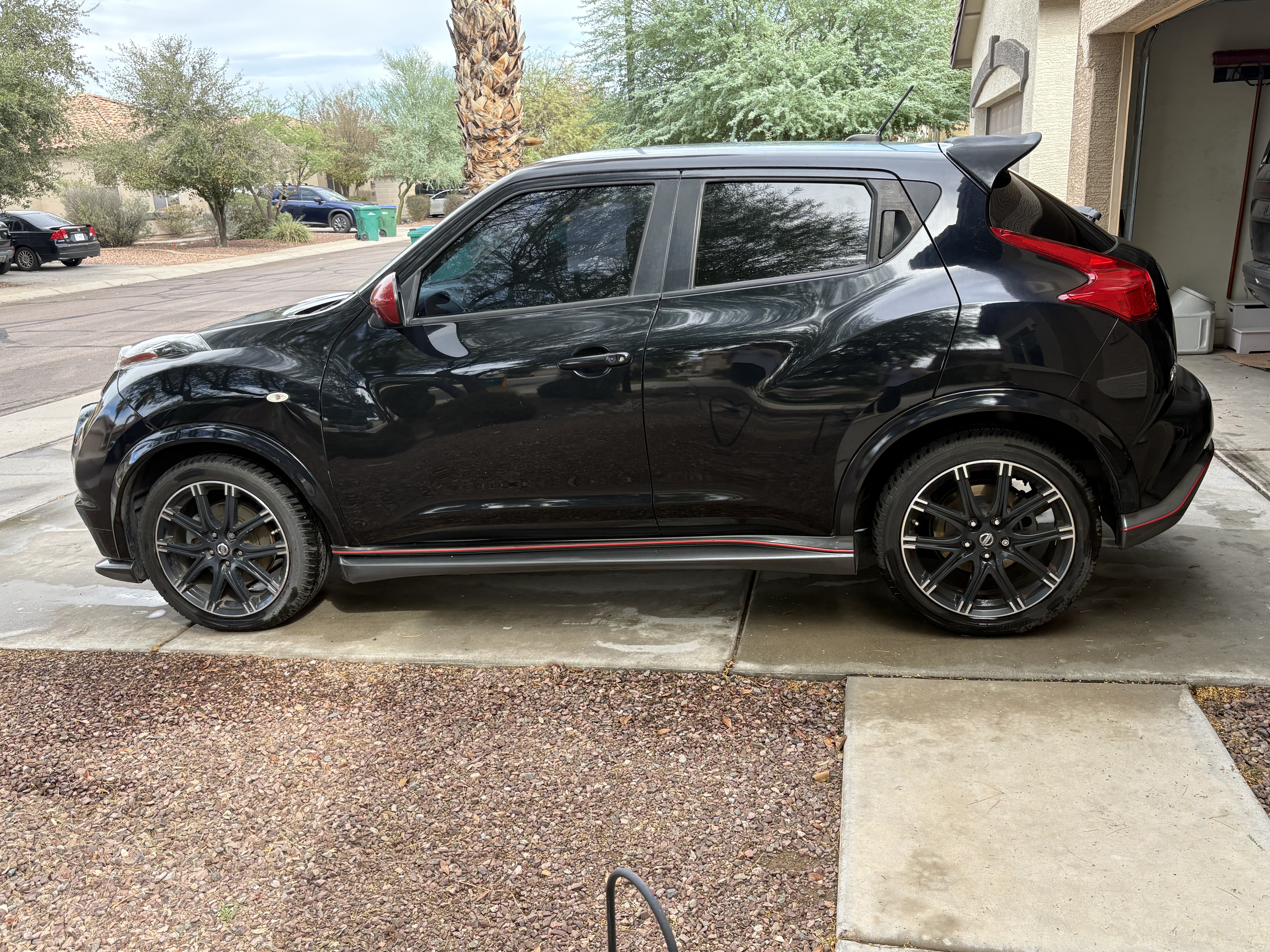 Used 2013 Nissan Juke NISMO AWD/4WD image 2