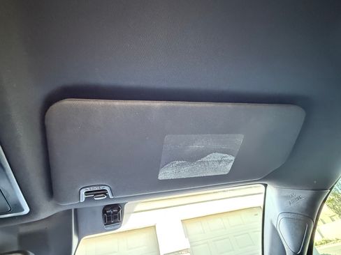 Used 2022 Toyota Tacoma TRD Off-Road image 14