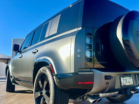 Used 2024 Land Rover Defender 110 Carpathian Edition image 5