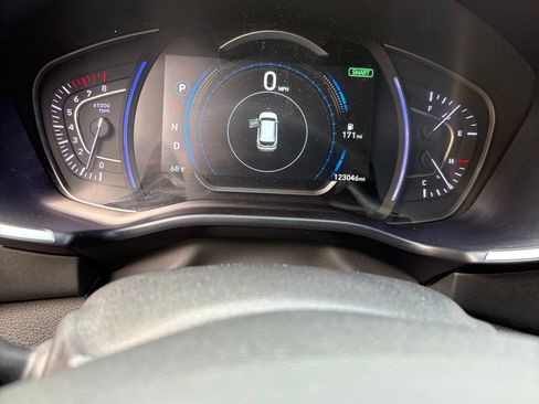 Used 2019 Hyundai Santa Fe Limited image 14