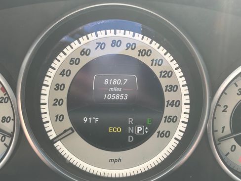 Used 2014 Mercedes-Benz E 350 Sedan image 12