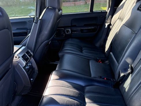 Used 2012 Land Rover Range Rover HSE LUX image 7