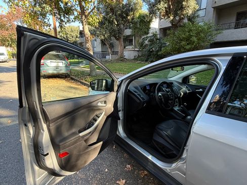 Used 2014 Ford Focus SE w/ Equipment Group 201A image 15