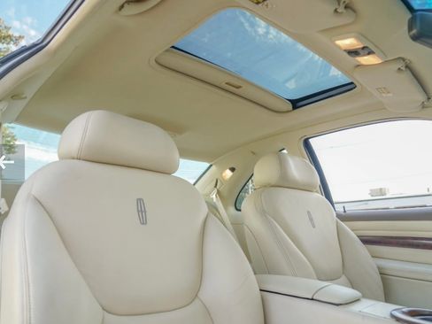 Used 1998 Lincoln Mark VIII LSC RWD image 4