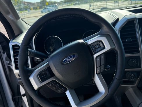 Used 2017 Ford F150 Lariat w/ Equipment Group 502A Luxury AWD/4WD image 22