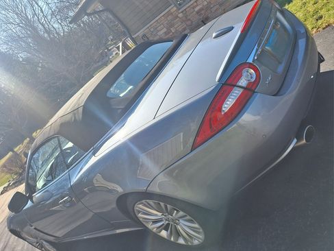 Used 2011 Jaguar XK Convertible image 9