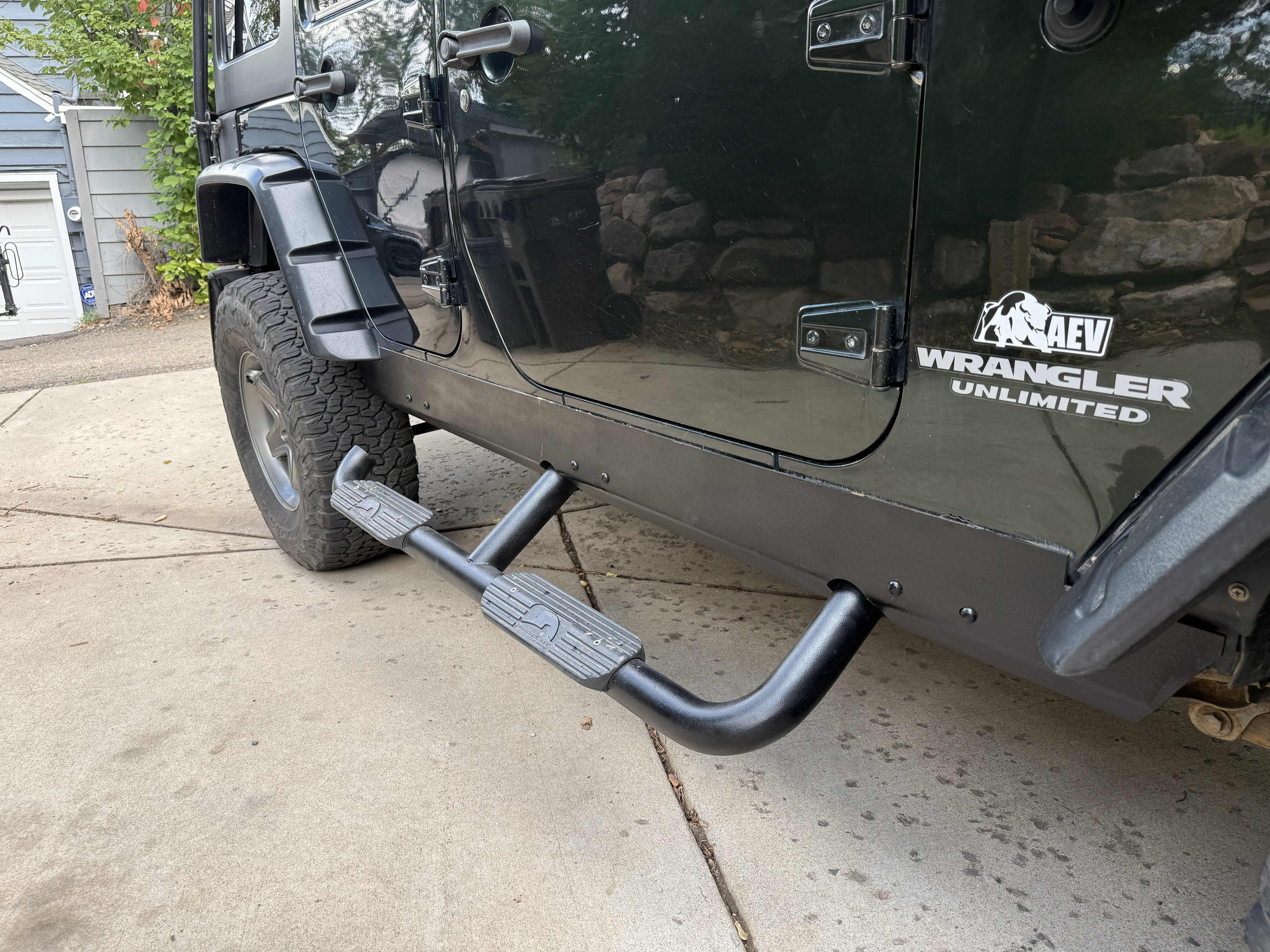 Used 2010 Jeep Wrangler Unlimited Rubicon w/ Dual Top Group AWD/4WD image 21