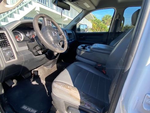 Used 2016 RAM 2500 Tradesman w/ Chrome Appearance Group image 5