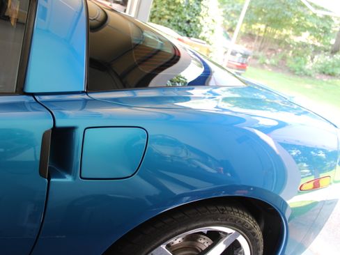 Used 2008 Chevrolet Corvette Coupe w/ Preferred Equipment Group RWD image 17