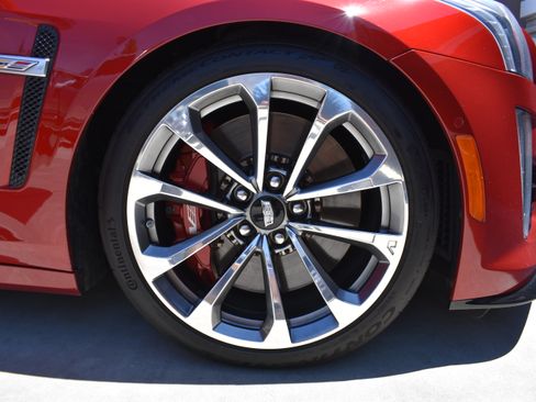 Used 2016 Cadillac CTS V w/ Luxury Package RWD image 13