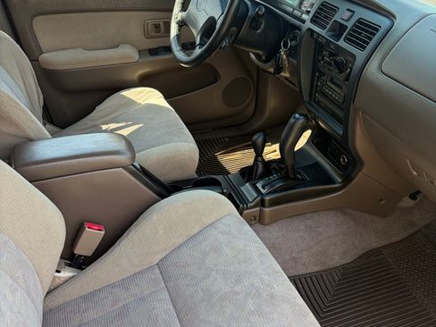 Used 1999 Toyota 4Runner SR5 image 10