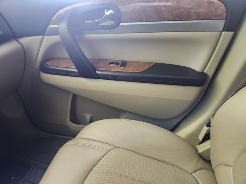 Used 2012 Buick Enclave Leather w/ Trailering Provision Package image 9