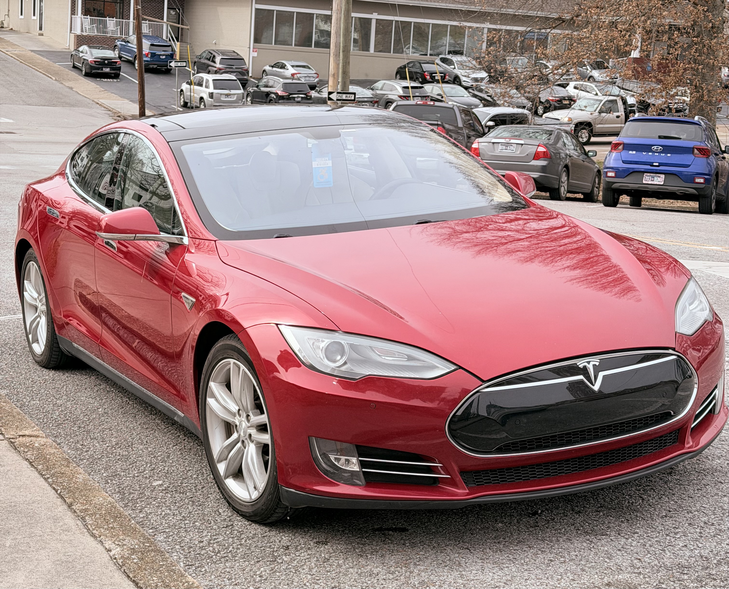 Used 2013 Tesla Model S RWD image 1