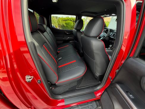 Used 2019 Toyota Tacoma TRD Sport w/ TRD Premium Sport Package image 20