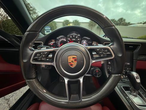 Used 2019 Porsche 911 Targa 4 GTS image 18