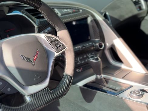 Used 2019 Chevrolet Corvette Stingray Coupe image 12