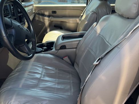 Used 2004 Chevrolet Tahoe LS w/ Preferred Equipment Group image 9