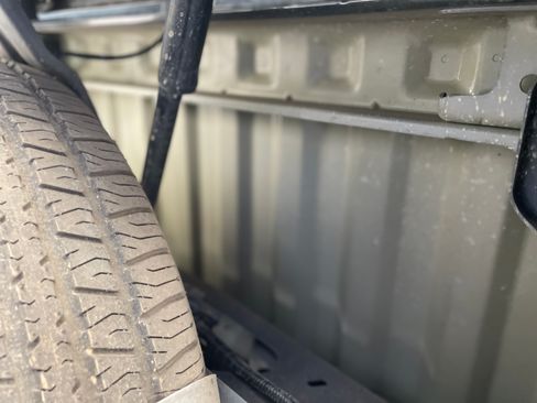 Used 2016 GMC Canyon SLE w/ All Terrain Package image 26