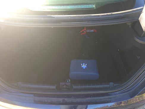 Used 2015 Maserati Ghibli image 14