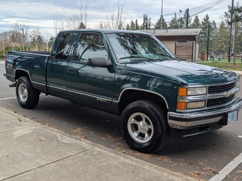 Used 1998 Chevrolet Silverado 1500 LS w/ Preferred Equipment Group 2 image 6
