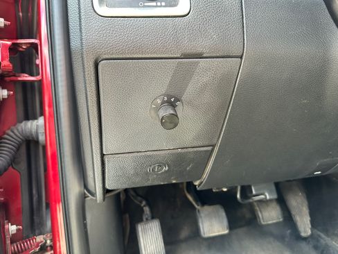 Used 2015 RAM 2500 Big Horn image 21