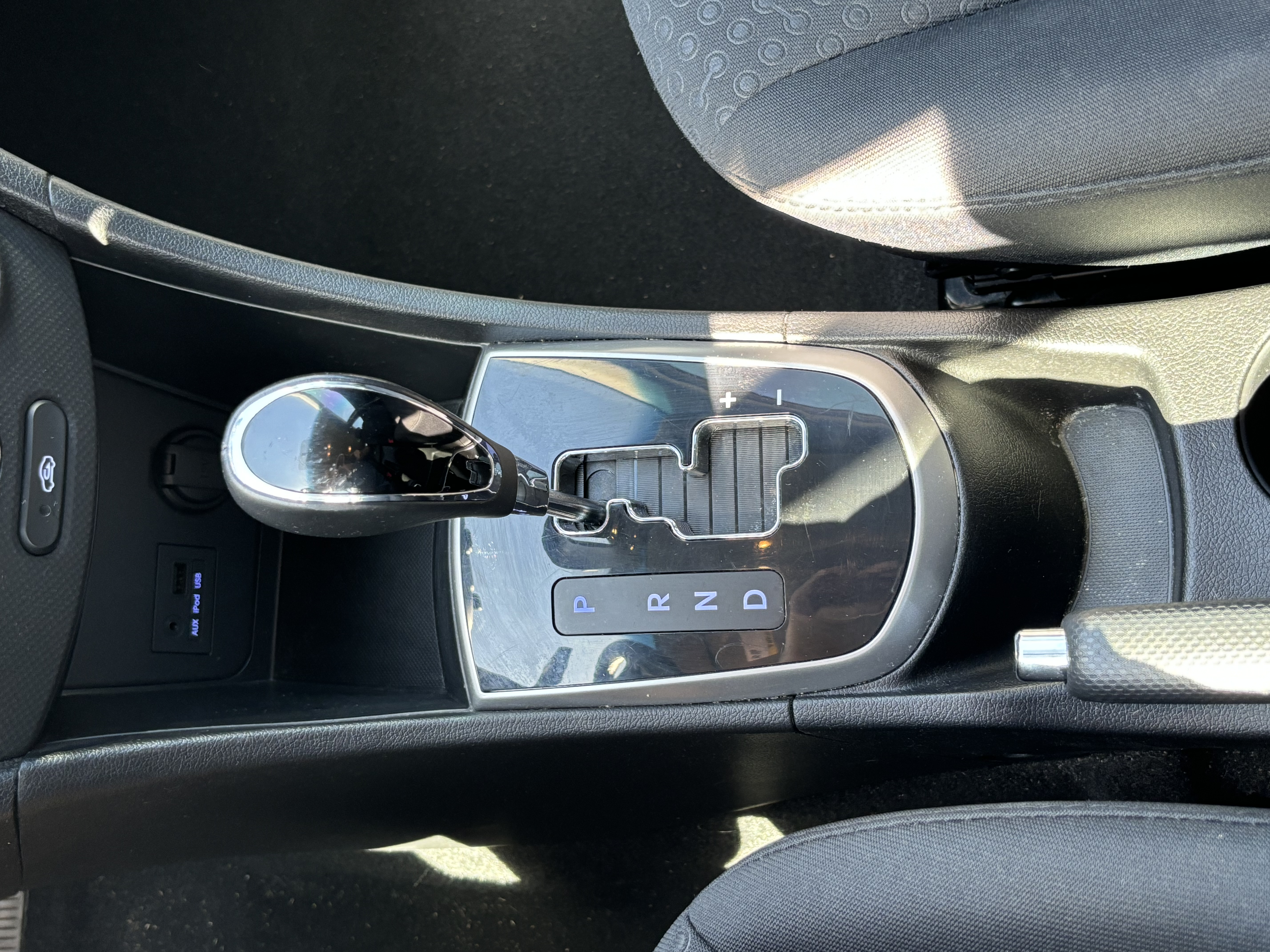 Used 2012 Hyundai Accent SE FWD image 22