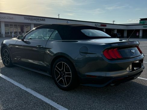 Used 2020 Ford Mustang Premium RWD image 5