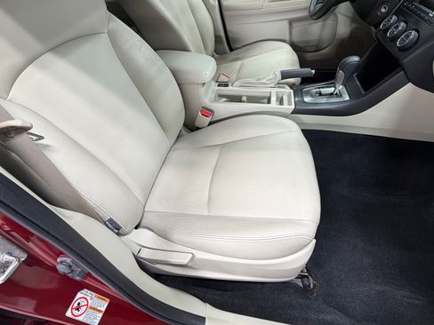 Used 2014 Subaru Crosstrek 2.0i Limited AWD/4WD image 10
