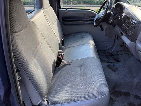 Used 2005 Ford F250 XL image 19