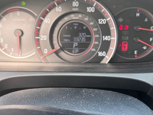 Used 2017 Honda Accord Sport image 8