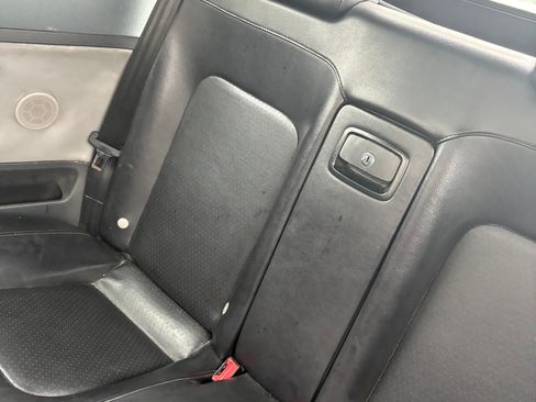 Used 2004 Volkswagen Beetle GLS image 11