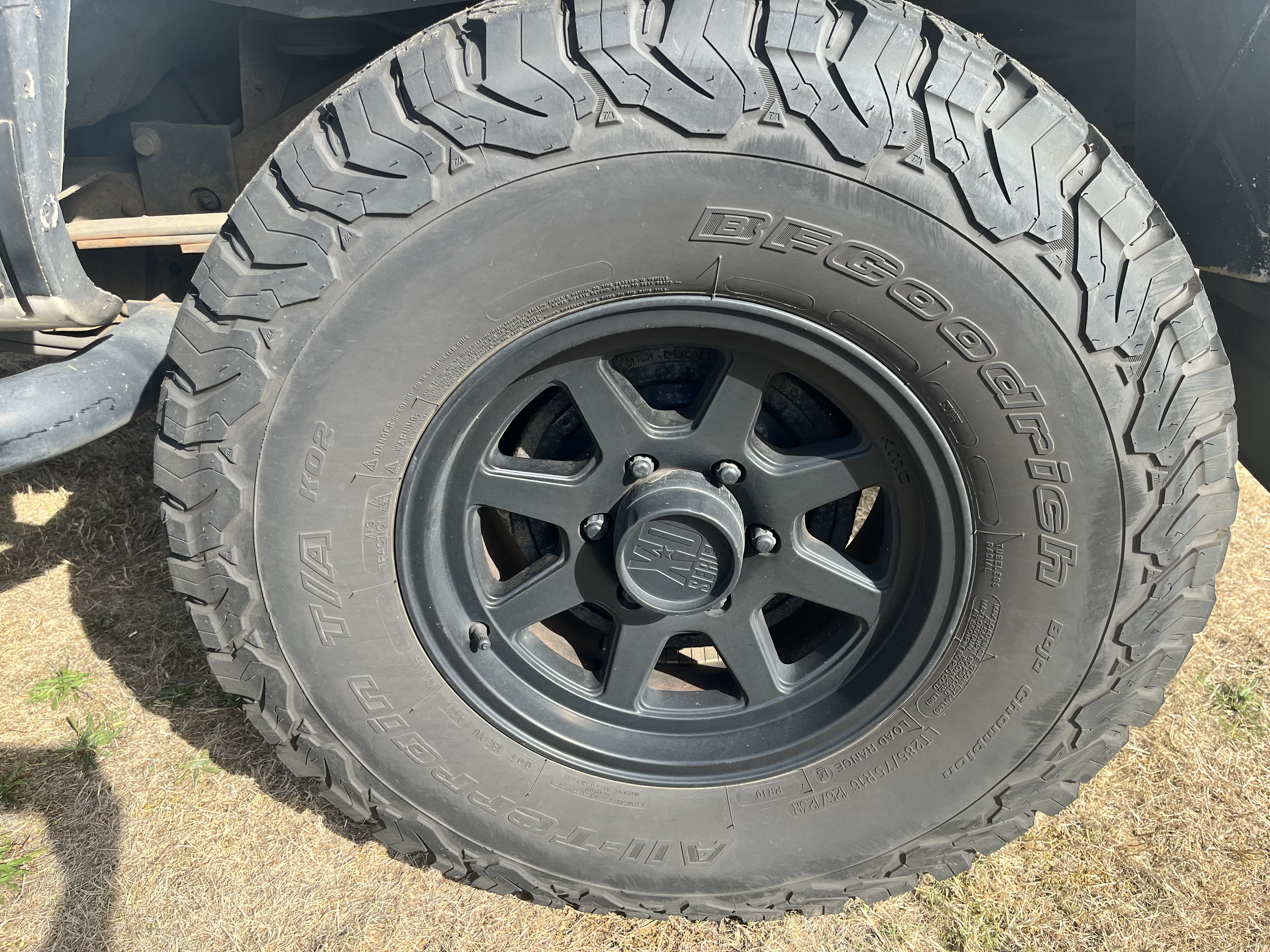 Used 1996 GMC Yukon 4WD 4-Door image 8