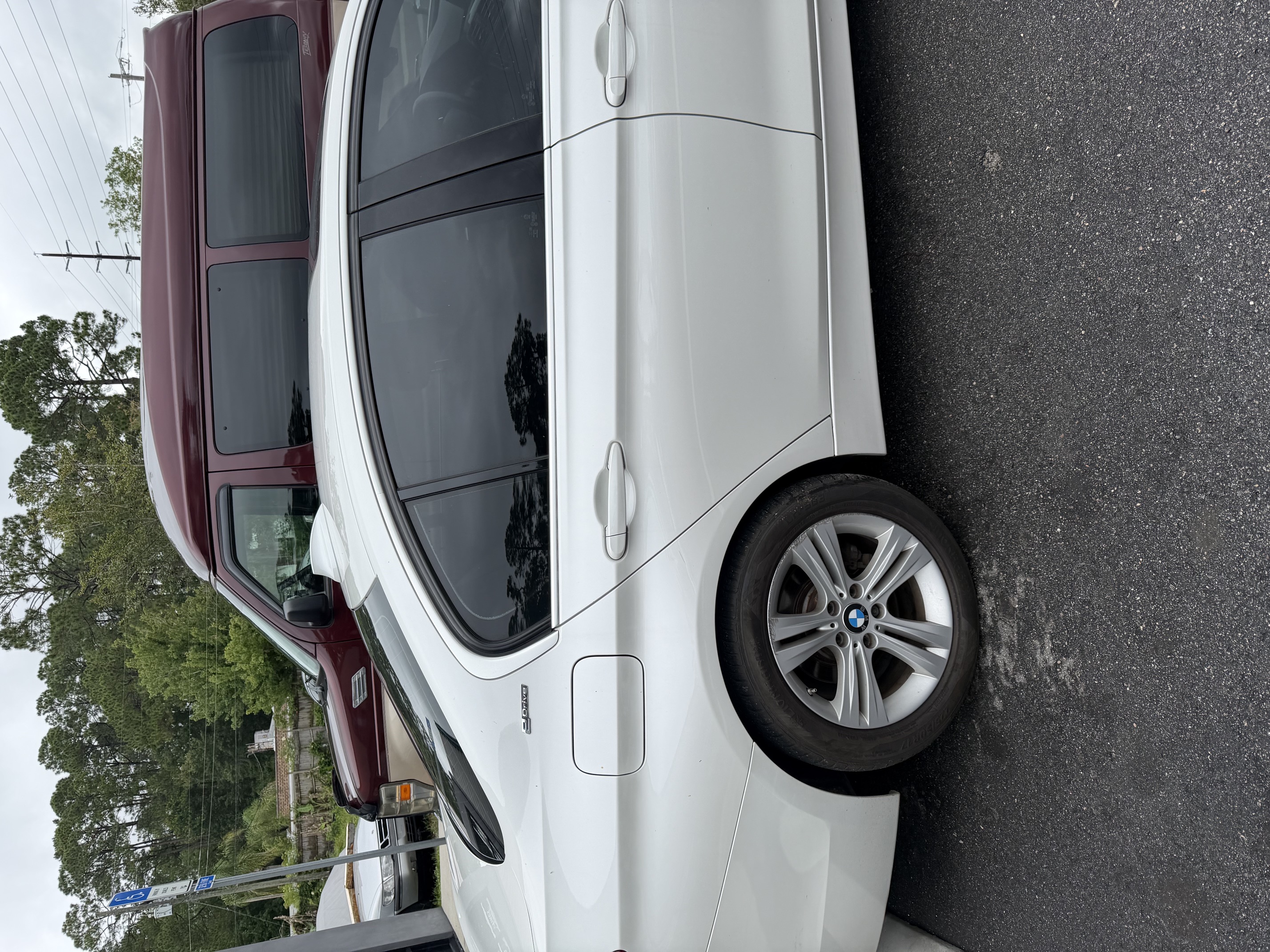 Used 2017 BMW 330e RWD image 2