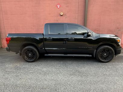 Used 2019 Nissan Titan SV w/ Midnight Edition