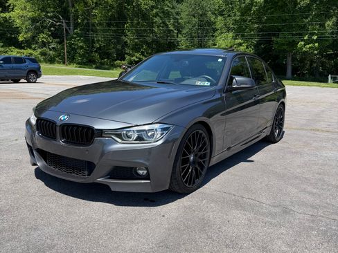 Used 2017 BMW 340i xDrive Sedan AWD/4WD image 1