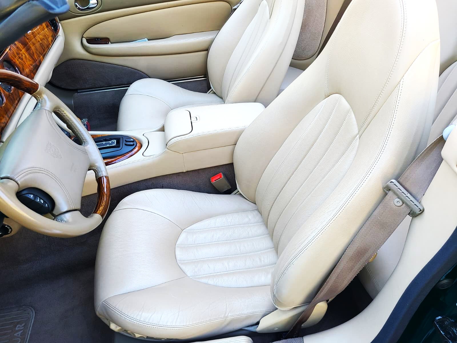 Used 1998 Jaguar XK8 Convertible RWD image 20