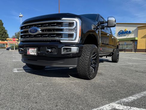 Used 2023 Ford F350 Platinum image 5