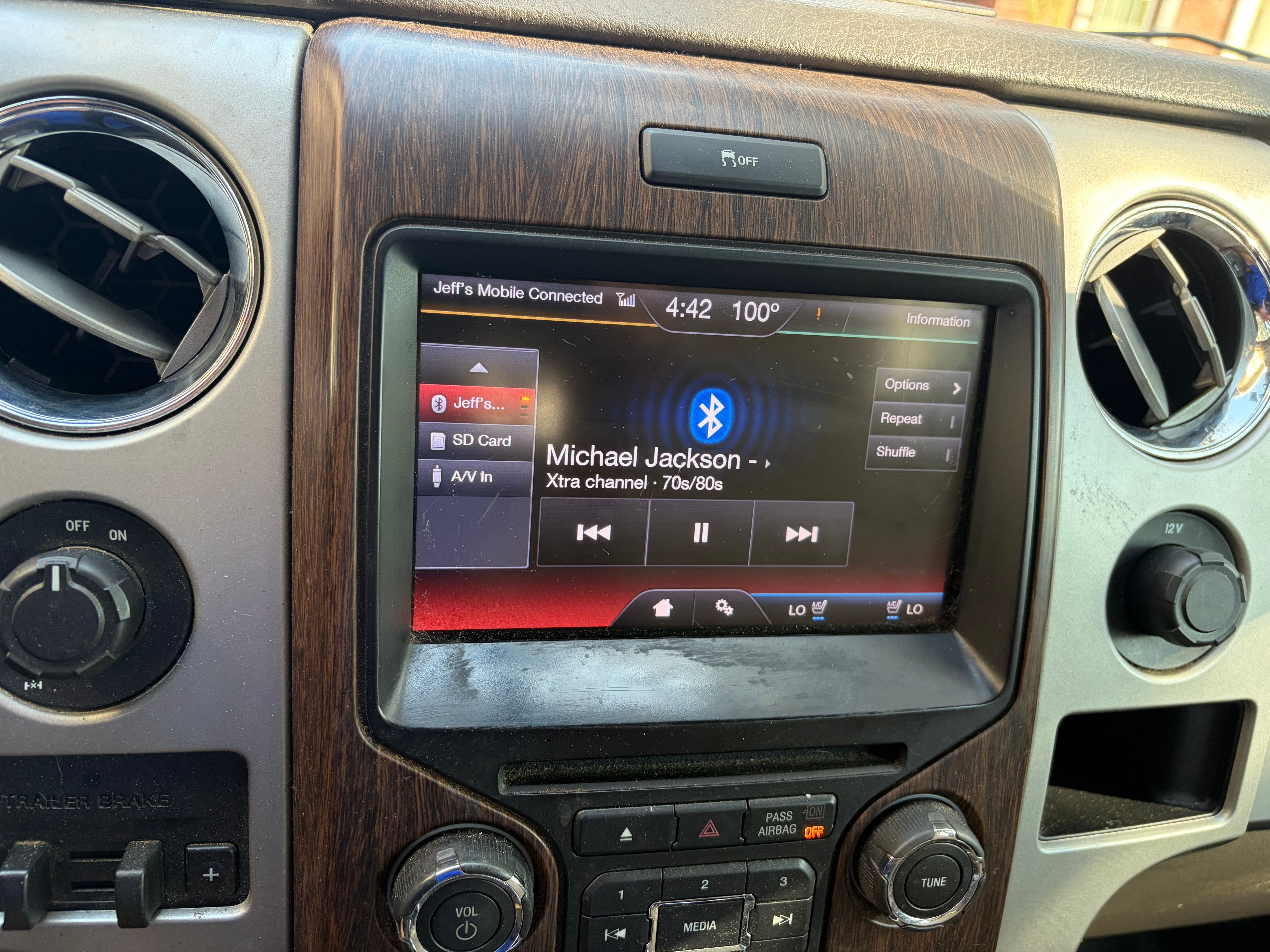 Used 2013 Ford F150 Lariat w/ Mid Equipment Group RWD image 12