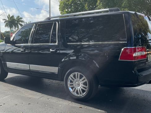 Used 2008 Lincoln Navigator L 2WD image 8