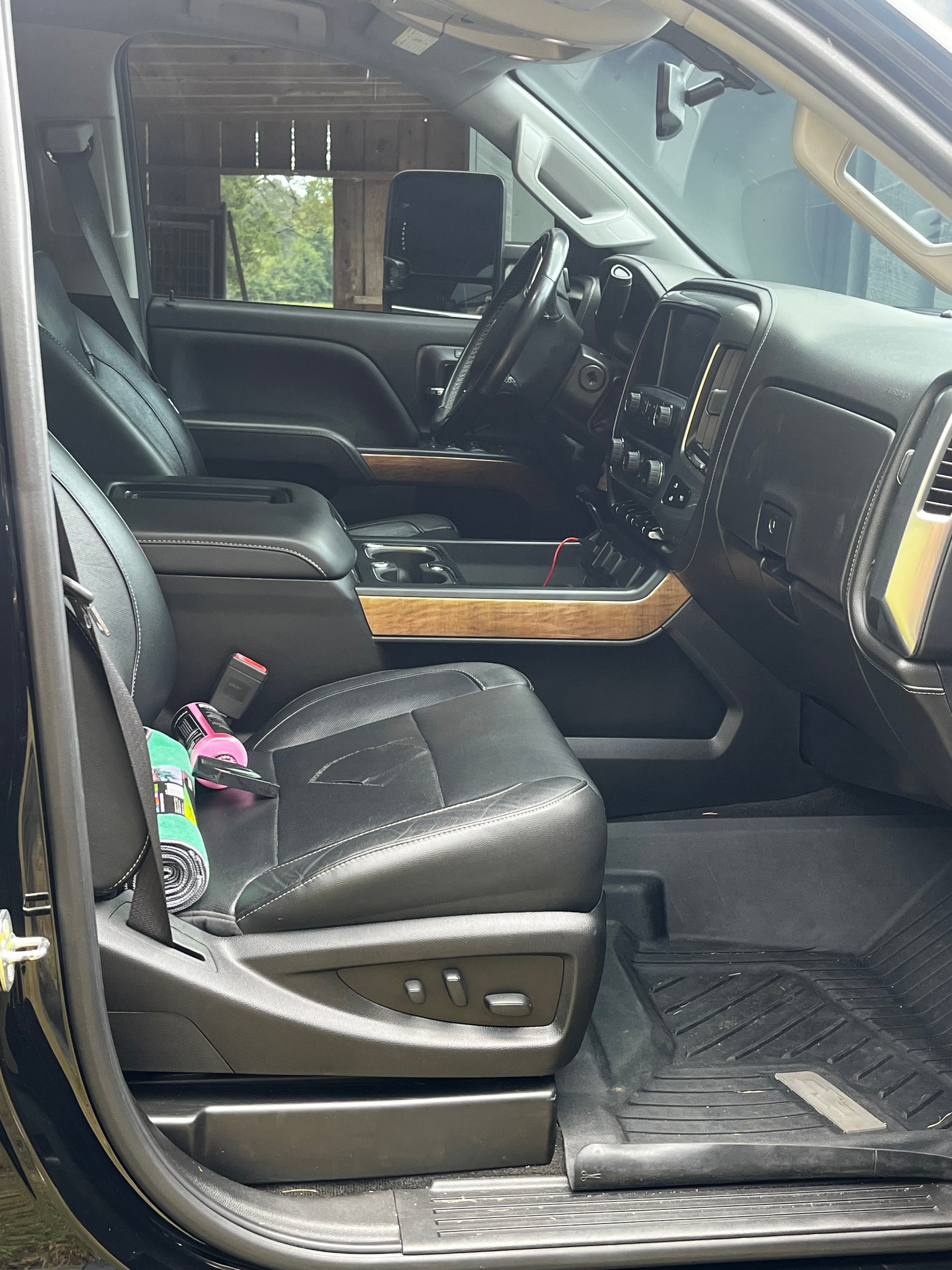 Used 2018 Chevrolet Silverado 3500 LTZ w/ Duramax Plus Package AWD/4WD image 9