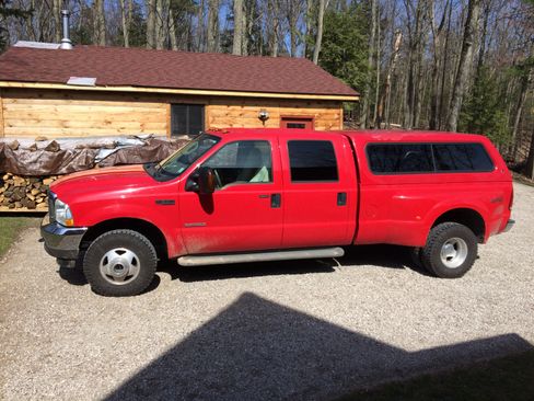 Used 2004 Ford F350 Lariat image 2