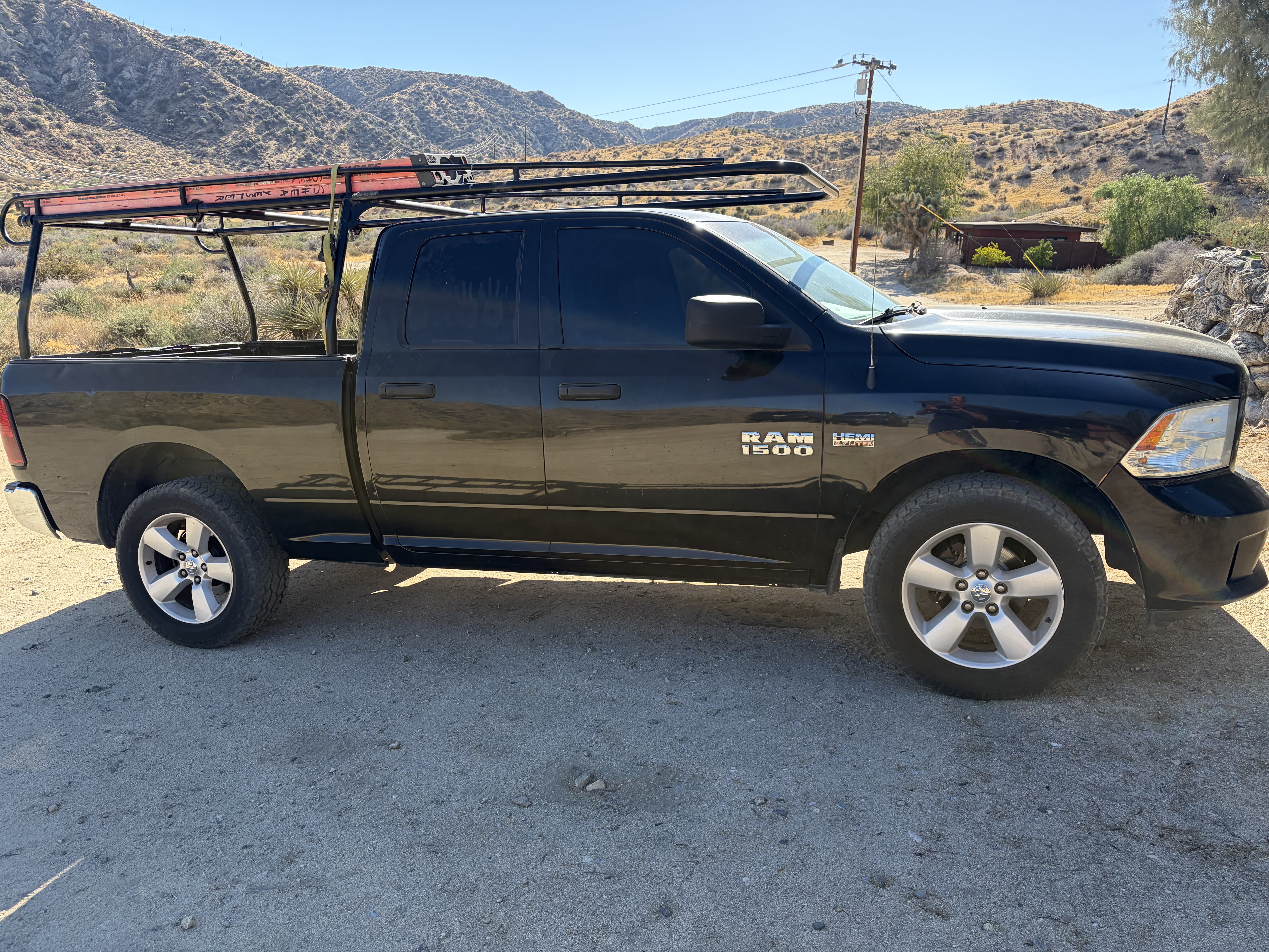 Used 2014 RAM 1500 Express RWD image 1