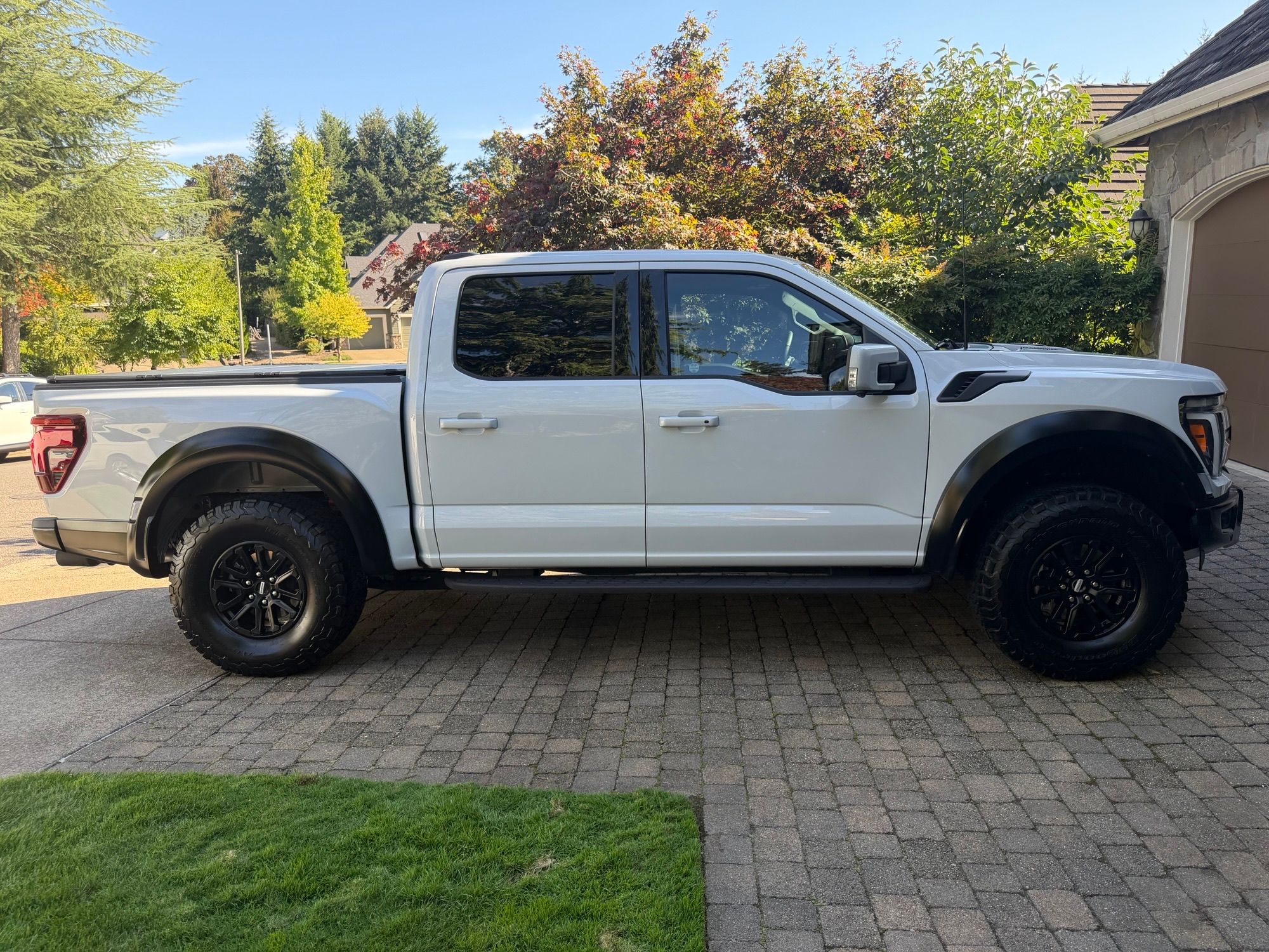 Used 2025 Ford F150 Raptor AWD/4WD image 1