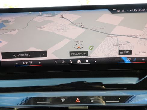 Used 2024 BMW i5 eDrive40i w/ Executive Package RWD image 16