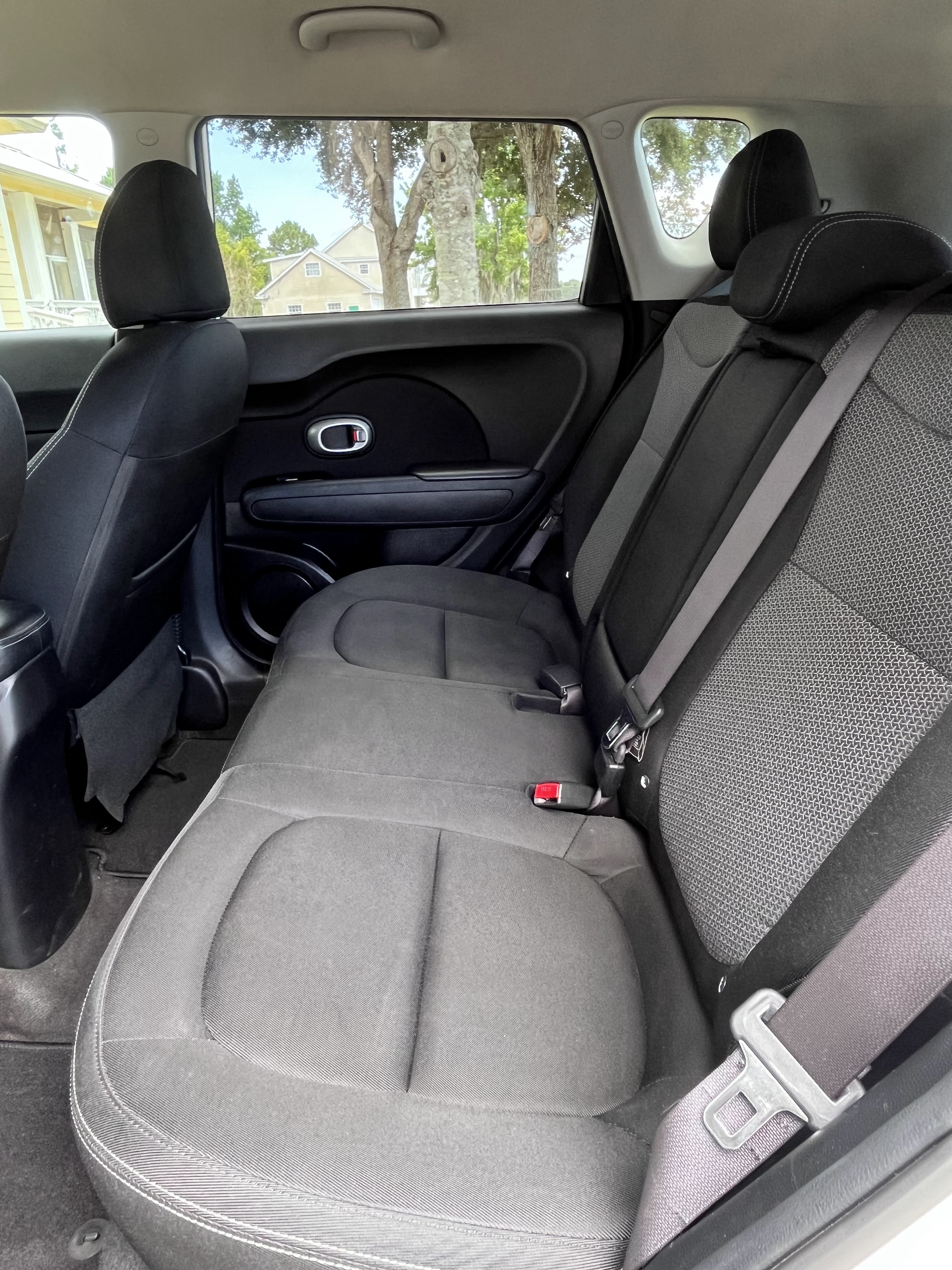 Used 2019 Kia Soul + FWD image 8