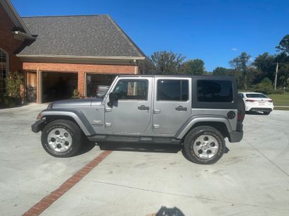 Used 2014 Jeep Wrangler Unlimited Sahara w/ Connectivity Group