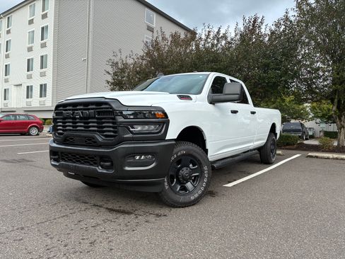 Used 2025 RAM 2500 Tradesman w/ Bed Convenience Group AWD/4WD image 1
