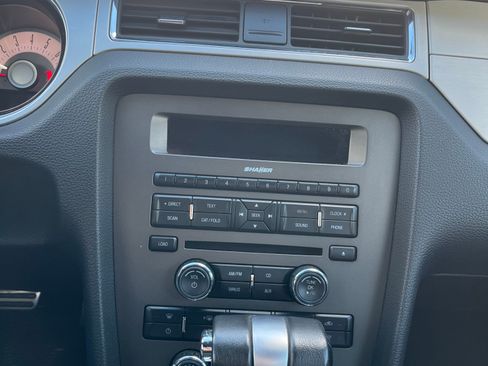 Used 2012 Ford Mustang GT Premium w/ Comfort Pkg image 17